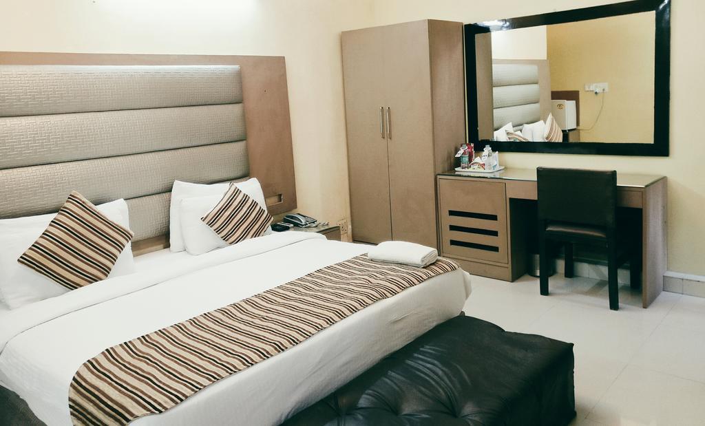 Hotel Pk Residency Noida Kültér fotó