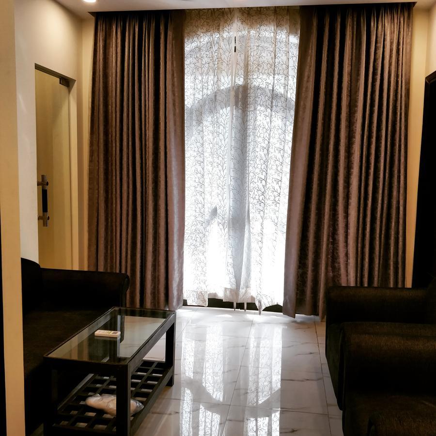 Hotel Pk Residency Noida Kültér fotó