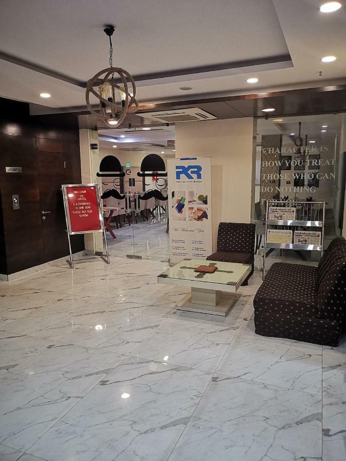 Hotel Pk Residency Noida Kültér fotó